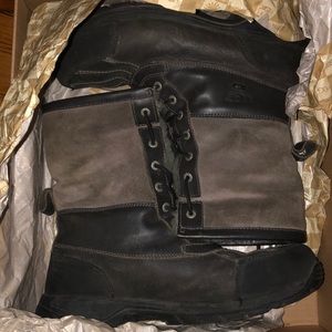 UGG snow boot / butte